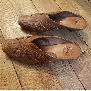 Vintage Nurture mules